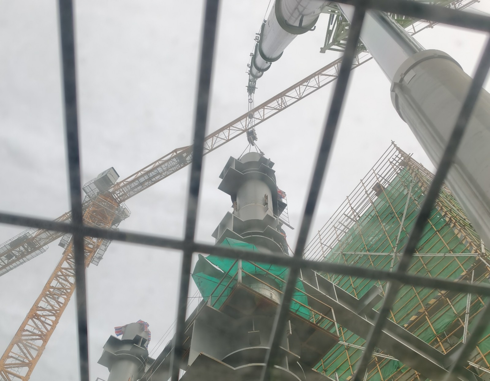 东西湖区吊车租赁电话